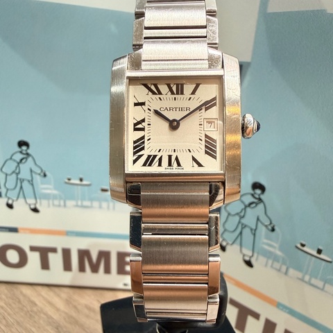 Cartier  Tank Française 中號全鋼（自動波/石英） W51011Q3 中號尺寸（36mm x 25.4mm）