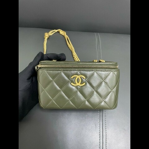 Chanel vanity
