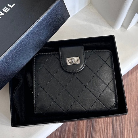 CHANEL 2.55ㄇ拉零錢短夾 黑银 保卡款16開