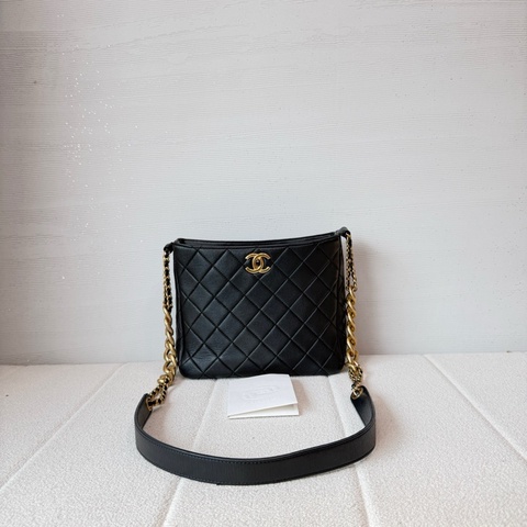 CHANEL香奈兒 Hobo handbag 菱格紋金扣鏈條 黑金羊皮皮穿鏈 托特包Tote包購物袋斜挎包 芯片款