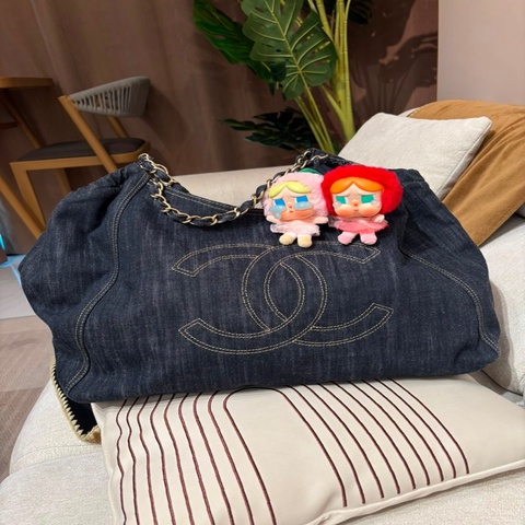 CHANEL Coco cabas XL denim hobo
