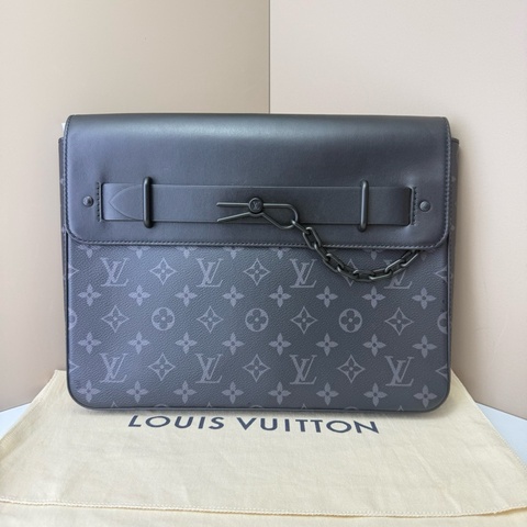 Louis Vuitton路易威登 黑武士老花手拿包