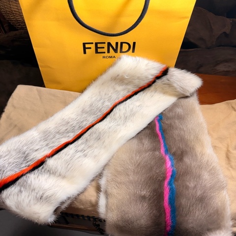 FENDI 真貂毛圍巾/雙色拼接/彩色拼接