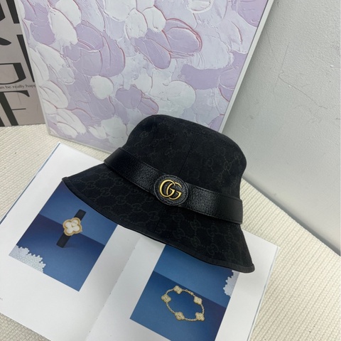 Gucci • 經典黑色老虎暗紋大Logo漁夫帽