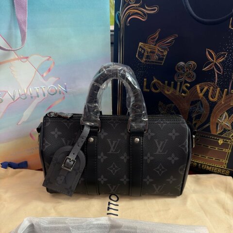 近新品 路易威登/Louis Vuitton Keepall25 黑武士老花手提斜背包
