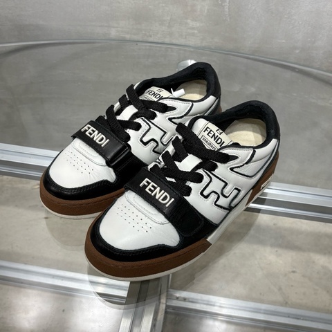 Fendi/芬迪 Match 黑白棕拼色魔術貼板鞋 尺碼/36.5碼
