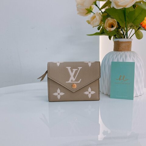 MS0778 Louis Vuitton 斑鳩灰 牛皮金扣短錢包 Victorine Wallet Calfskin Empreinte Tourterelle x GHW