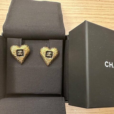 Chanel 香奈兒 金色愛心熔岩耳環 有購證 小香