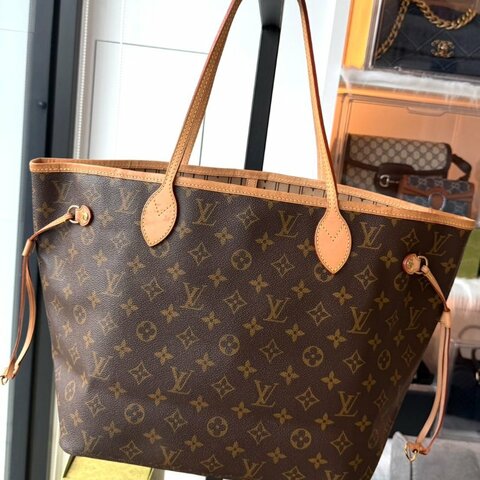 LV 字紋 Neverfull 肩背托特包