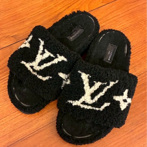 LV黑/白毛毛拖鞋38