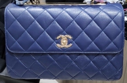 CHANEL TRENDY CC28cm香奈兒羊皮兩用手提、肩背包（已通過✅鑒定）推廣活動：購買CHANEL包包送本人賣場內CHANEL長褲（最先下單付款為實）只送一件🙇🏻‍♀️