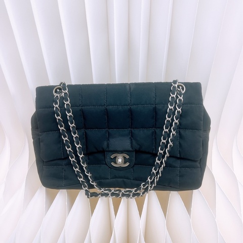 Chanel 黑色尼龍 巧克力冰格翻蓋包