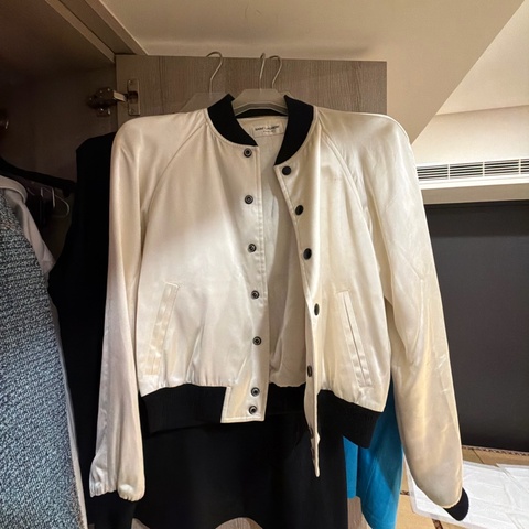 ysl 白色緞面外套
