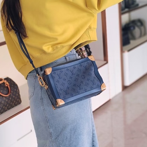 👜LV路易威登｜Soft Trunk 老花藍色牛仔布單肩包斜挎包｜99新2019年碼