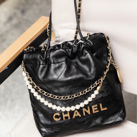 💎Chanel香奈兒｜23S mini22bag 珍珠牛皮垃圾袋｜99新芯片款