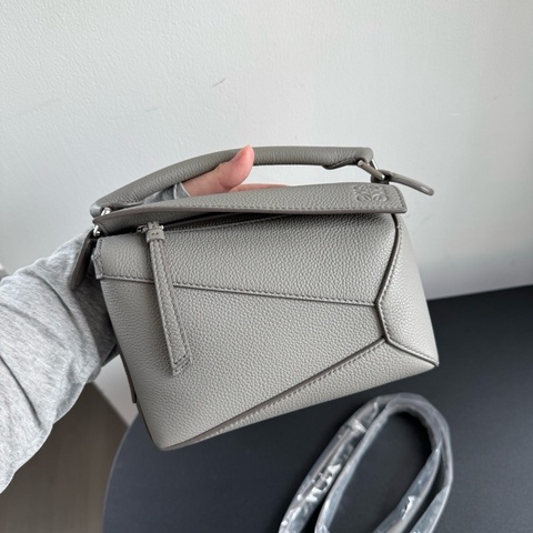 Loewe羅意威 puzzle mini 幾何包手提包斜挎包 灰色
