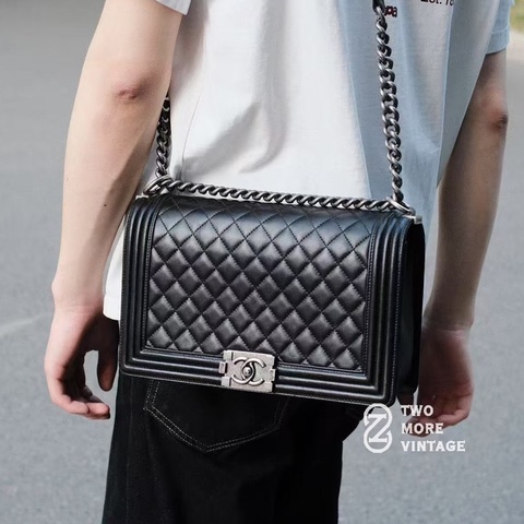 💎Chanel香奈兒｜Leboy 黑銀牛皮中號鏈條包｜98新25開無卡