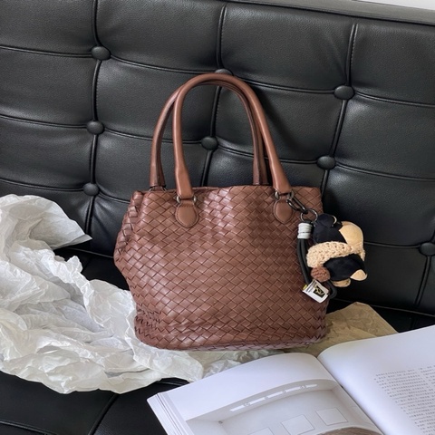 葆蝶家/Bottega Veneta bv棕色水桶包手提單肩 托特包