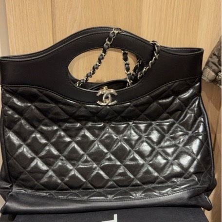 Chanel舊款黑色菱格紋31包