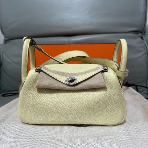 愛馬仕 / Hermès Mini Lindy i8 米爾頓檸檬黃（愛馬仕熱門亮色），T C 皮，W 刻印，24 年票據。