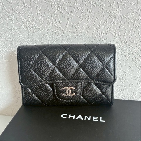 Chanel  黑荔枝銀雙C釦式卡包