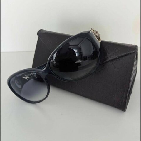 Gucci 時尚扣環太陽眼鏡