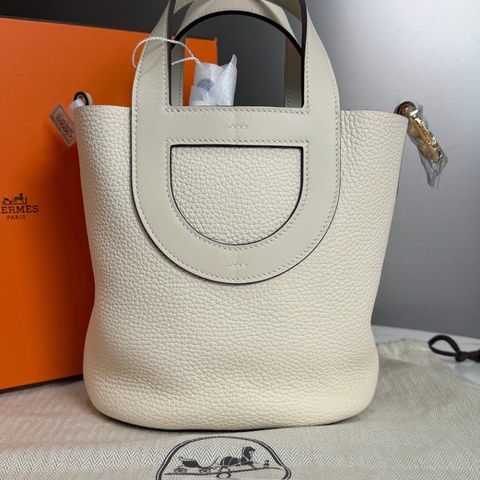 99新HERMES愛馬仕，B刻，In The Loop 18 奶油白金扣 菜籃子豬鼻子 Taurillon Clemence公牛皮拼Swift皮 水桶包手提包 尺寸:19x14x19