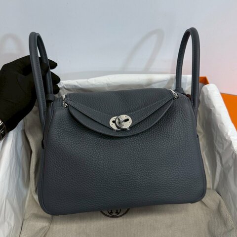 Hermes Lindy26 積雲灰 K 銀釦 TC皮 99新閒置品 全配 購證正本