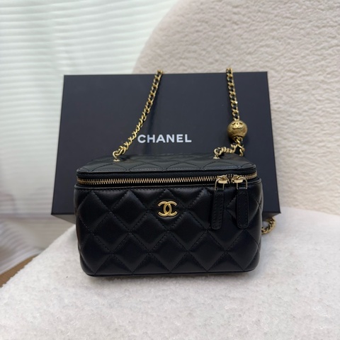 Chanel黑羊皮金球調節釦長盒子