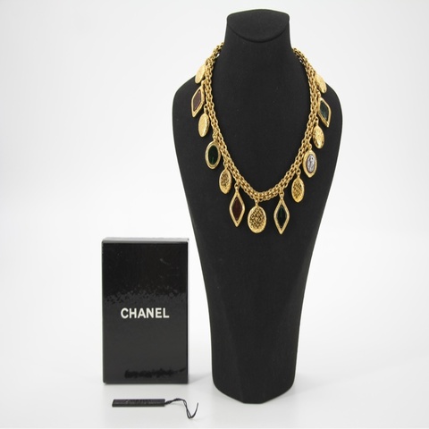 Chanel Vintage 71-80 琉璃紅綠菱形橢圓形鍍金頸鏈