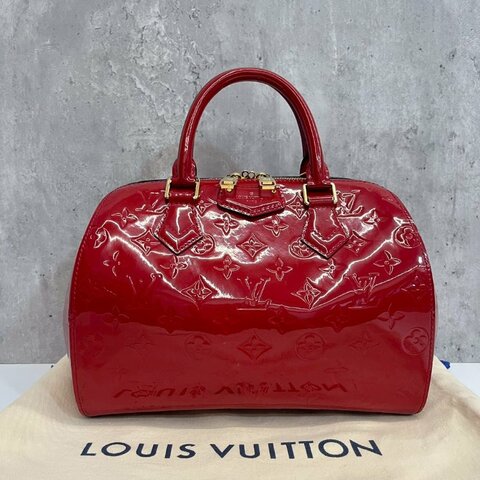 Louis Vuitton 紅色漆皮波士頓包
