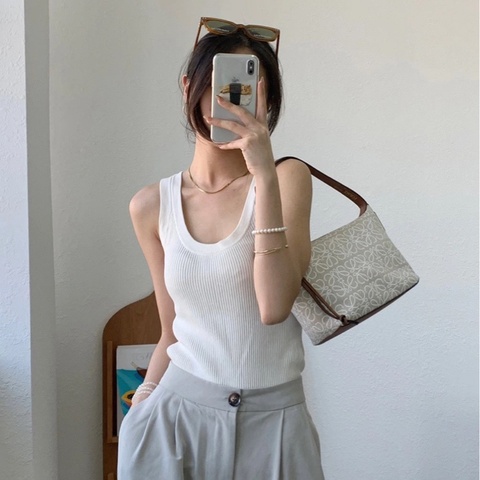 【Loewe 小可愛｜這個夏天和你鎖住了🔒】LOEWE羅意威 Loewe Cubi 飯盒包 小號焦糖色