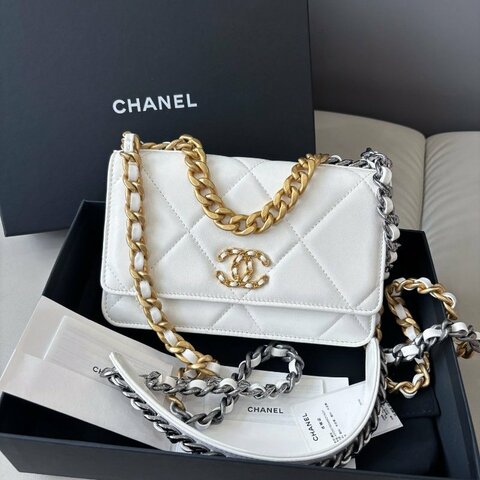 近新品 香奈兒/Chanel 白色19Bag WOC鏈條包 芯片款