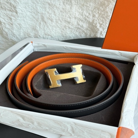 Hermes愛馬仕 H扣皮帶 黑色拼橙色  金色拉絲扣 32mm×85cm。