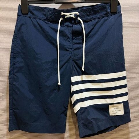 💎Han's house精品服飾💎THOM BROWNE TB 四槓 尼龍 海灘短褲 現貨一號 原價23400