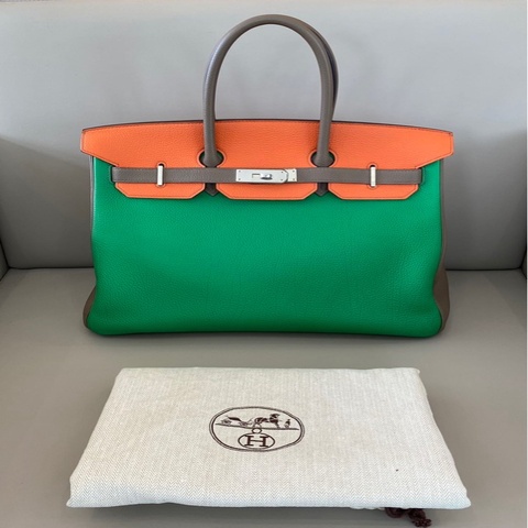 愛馬仕 Birkin 35 竹子綠拼愛馬仕橙拼威馬犬色（Gris Weimaraner），銀扣，TOGO 皮，T 刻印。