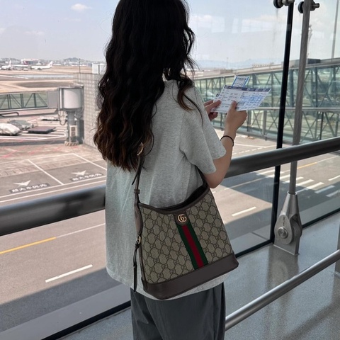 Gucci古馳🫶🏻Ophidia老花水桶包💗