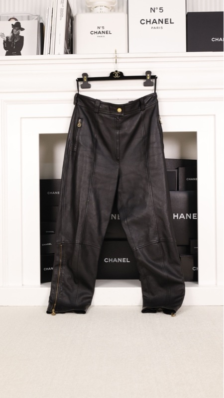 Chanel 93年黑金扣侧边拉链两口袋皮裤长裤
