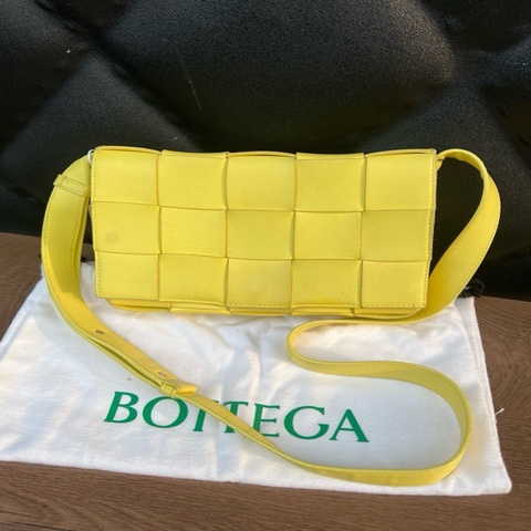 Bottega Veneta葆蝶家Cassette編織包