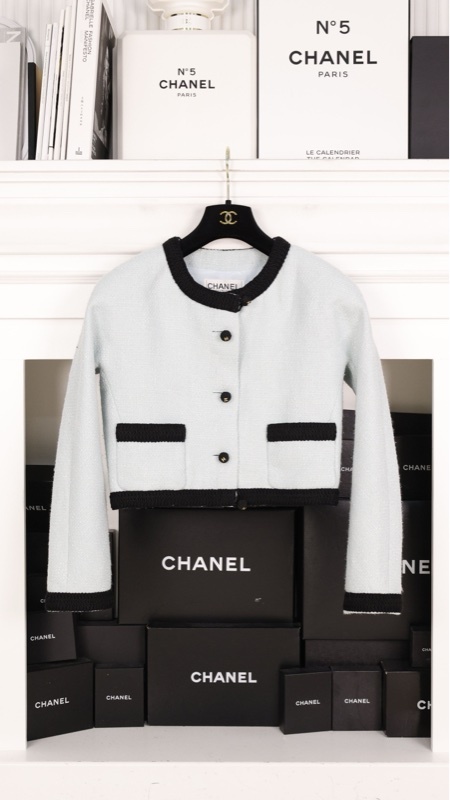 Chanel 90年海报款婴儿蓝羊毛黑色滚边两口袋crop短外套
