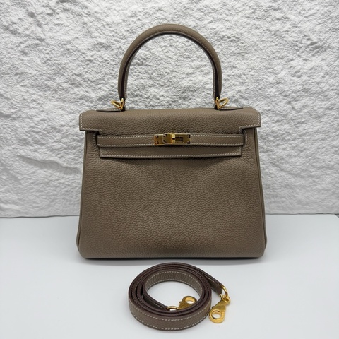 98新 Hermes愛馬仕 kelly25 大象灰 金扣 Togo皮斜挎包