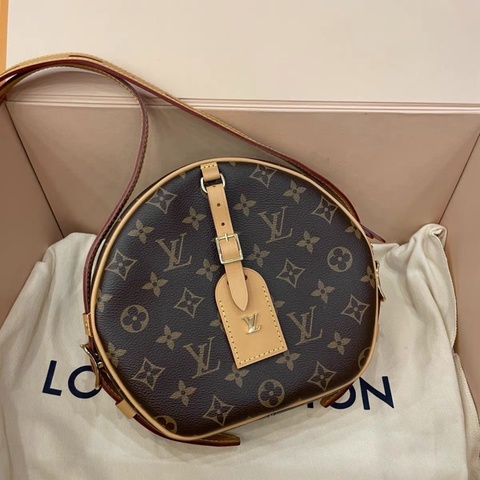Louis Vuitton • 經典老花大圓餅包 大全配🈶購證