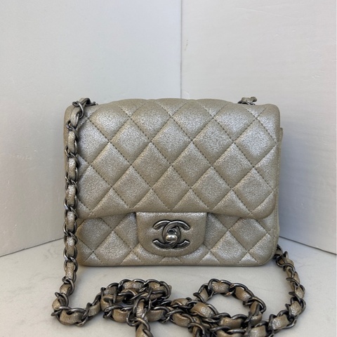 Chanel • 稀有香檳金色銀釦方胖子 Cf 17