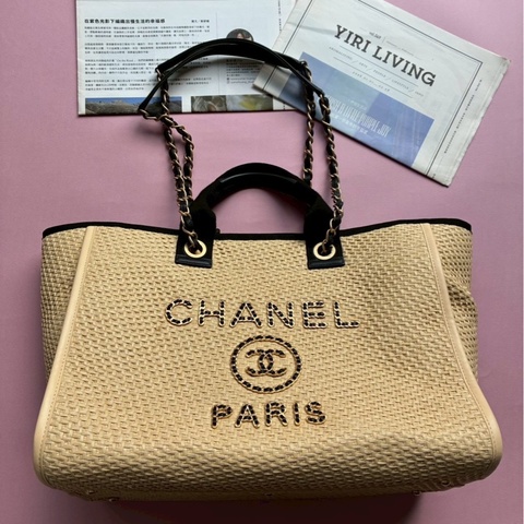 Chanel 竹編沙灘包🏖️超美✨