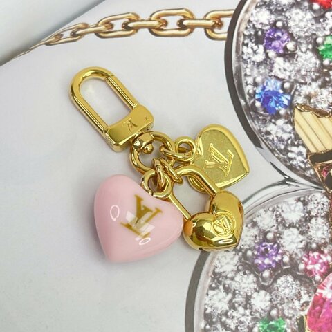 LV Micro Charms LV Heart 鑰匙圈