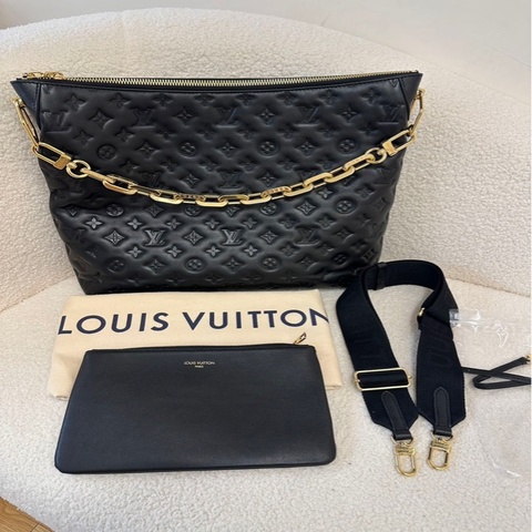LV 路易威登 Coussin 黑色中號手袋。
