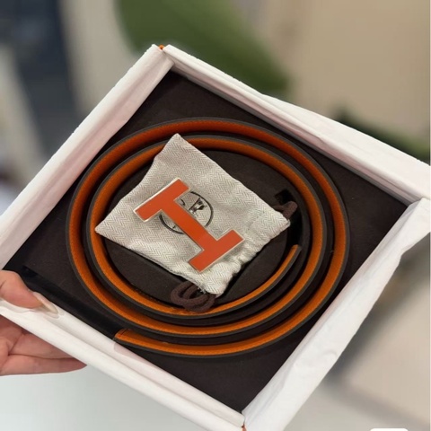 99新Hermes 愛馬仕 橘色扣頭 紅色拼白色皮帶腰帶  框R刻 尺寸：100