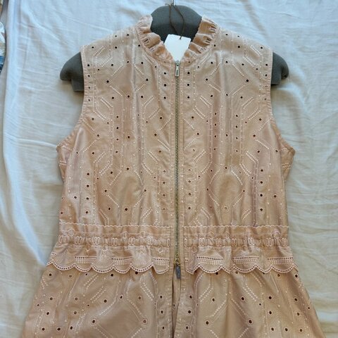 Hermès 無袖刺繡襯衫 / KG Rose Palomino / 36碼 (全新)