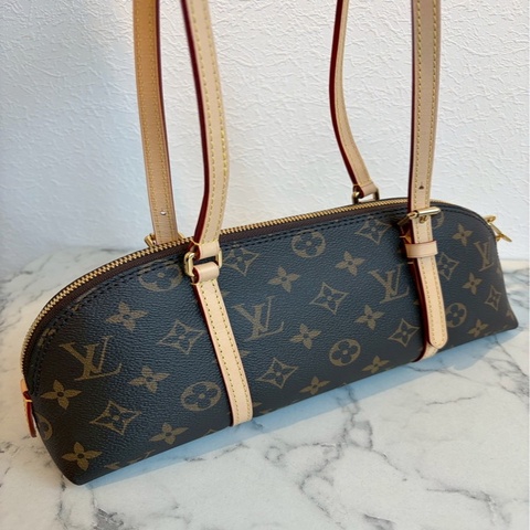 lv 天啊 最新款 肩背包