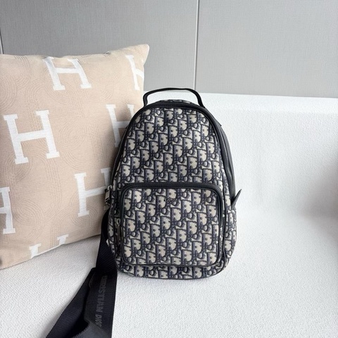 威選精品｜Dior Oblique 老花胸包 🎒✨